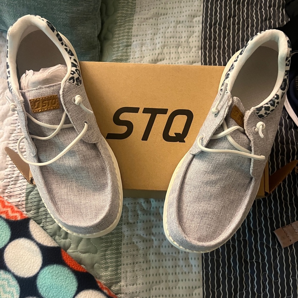 Women's Gray Loafers